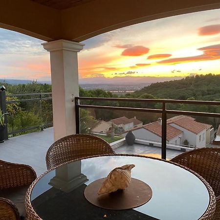 Villa De Vacances Le Teil Luaran gambar